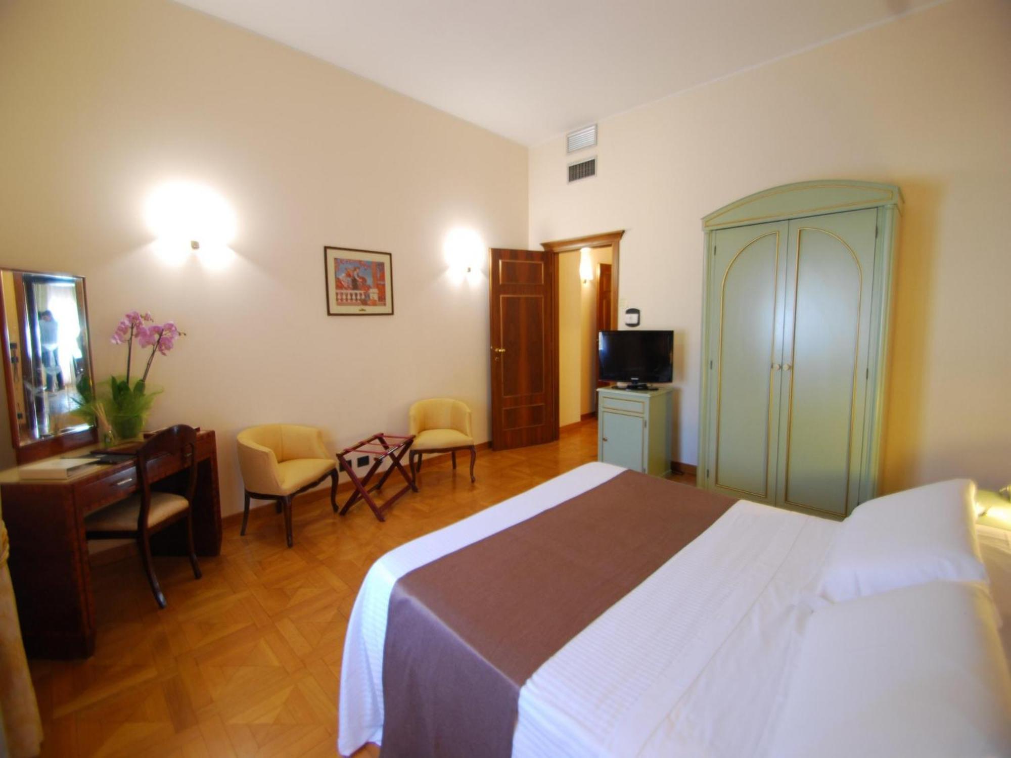 Alla Rocca Hotel Conference & Restaurant Баццано Экстерьер фото